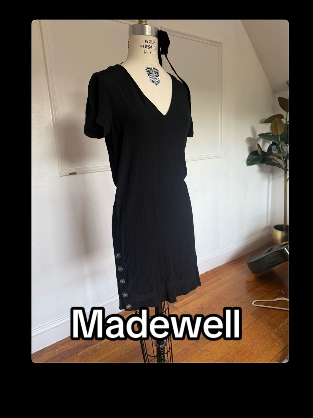 Madewell Black Short Sleeve V-Neck Mini Dress with Side Buttons